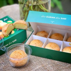Bánh su sầu riêng nguyên chất tại Sari bakery 100% nhân sầu riêng thật