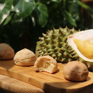 Bánh su sầu riêng nguyên chất tại Sari bakery, 100% nhân sầu riêng nguyên chất.