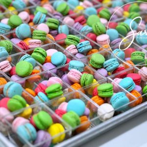 Macaron mini mix vị Sari Bakery chuẩn bánh Pháp, làm tươi mỗi ngày