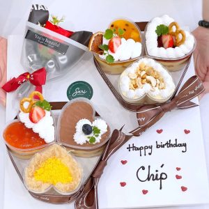 Set 6 ly tim mix vị nhiều màu trang trí trái cây tươi tại Sari Bakery