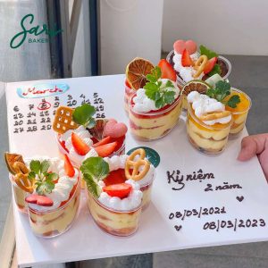 Set bánh ly tim mix vị dùng cho tiệc sinh nhật nhỏ