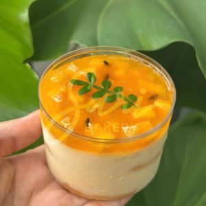 Tiramisu xoài chanh dây dạng cup tại Sari Bakery, bánh lạnh nhiều vị mát dịu