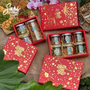 hộp quà Tết 4/ 6 hũ nắp mica Sari Bakery