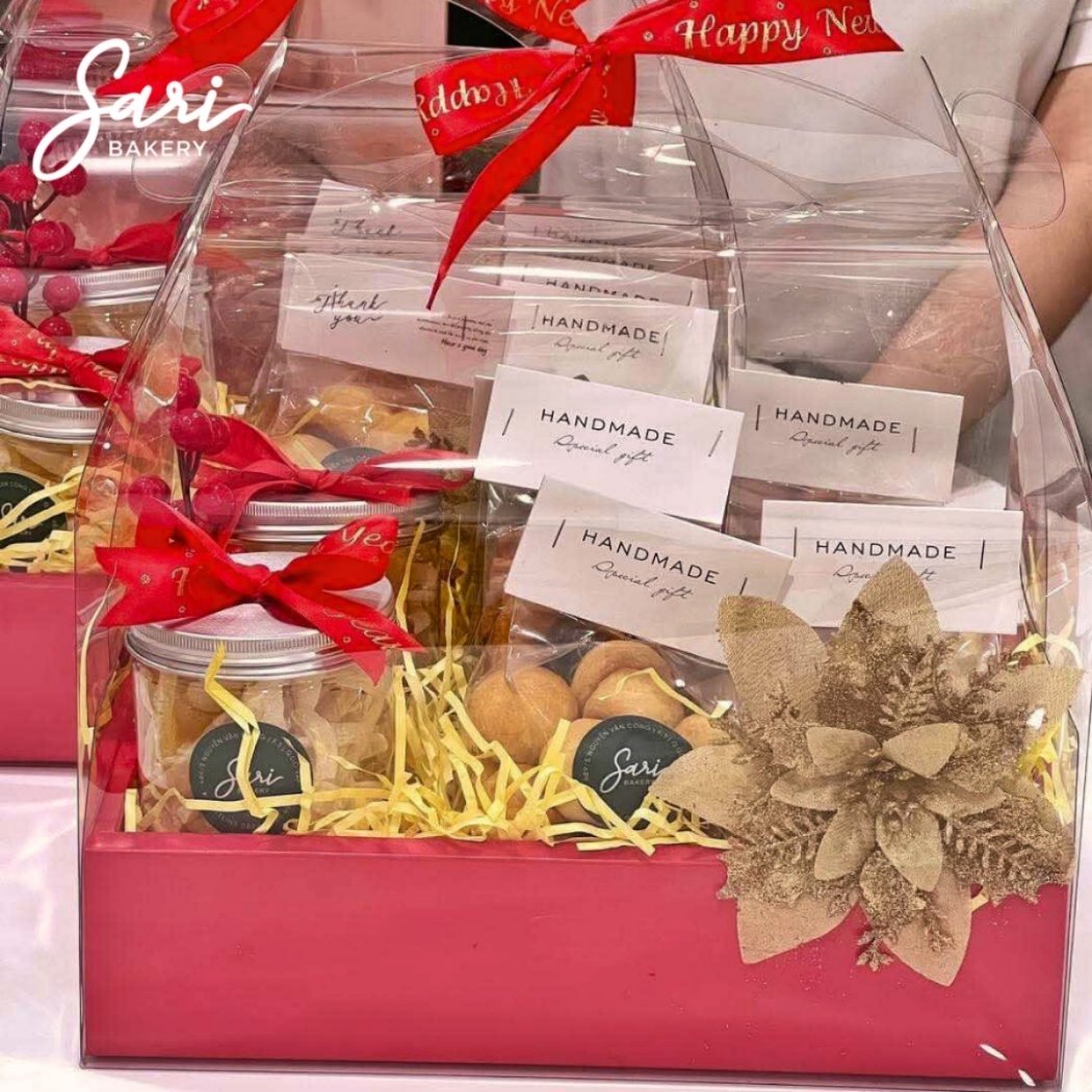 Họp-qua-tet-vali-mica-sari-01