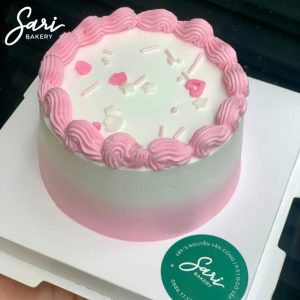 Bánh bento mini decor hoa kem hồng – Sari Bakery Gò Vấp TP.HCM
