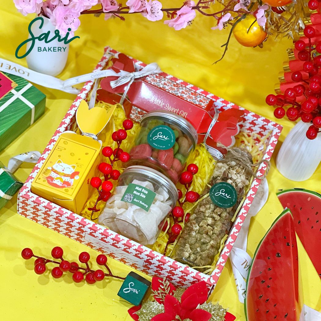 Hộp mica 9 ngăn thắt nơ hộp quà mica 9 ngăn đóng nơ cao cấp Sari Bakery