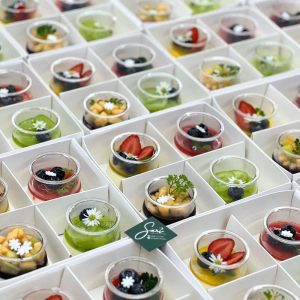 Panna cotta hũ tròn decor dùng cho tiệc và combo bánh lạnh