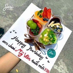 Set 4 panna cotta ly tim decor trái cây tại Sari Bakery – bánh lạnh sinh nhật mini