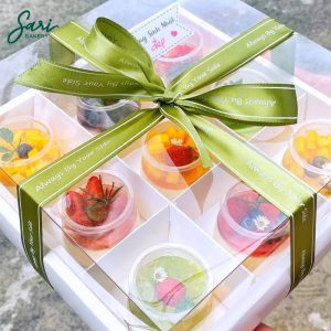 Set 9 panna cotta hũ tròn decor trái cây tươi tại Sari Bakery Gò Vấp