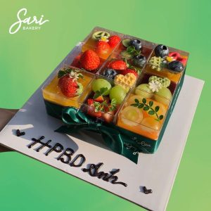 set panna cotta ly vuông trang trí sinh nhật 9 ly tại Sari Bakery