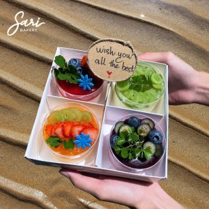 Bánh sinh nhật hũ tròn mix vị trang trí trái cây tự nhiên