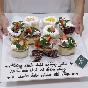 Set bánh sinh nhật 9 ly tim mix vị tại Sari Bakery TP.HCM