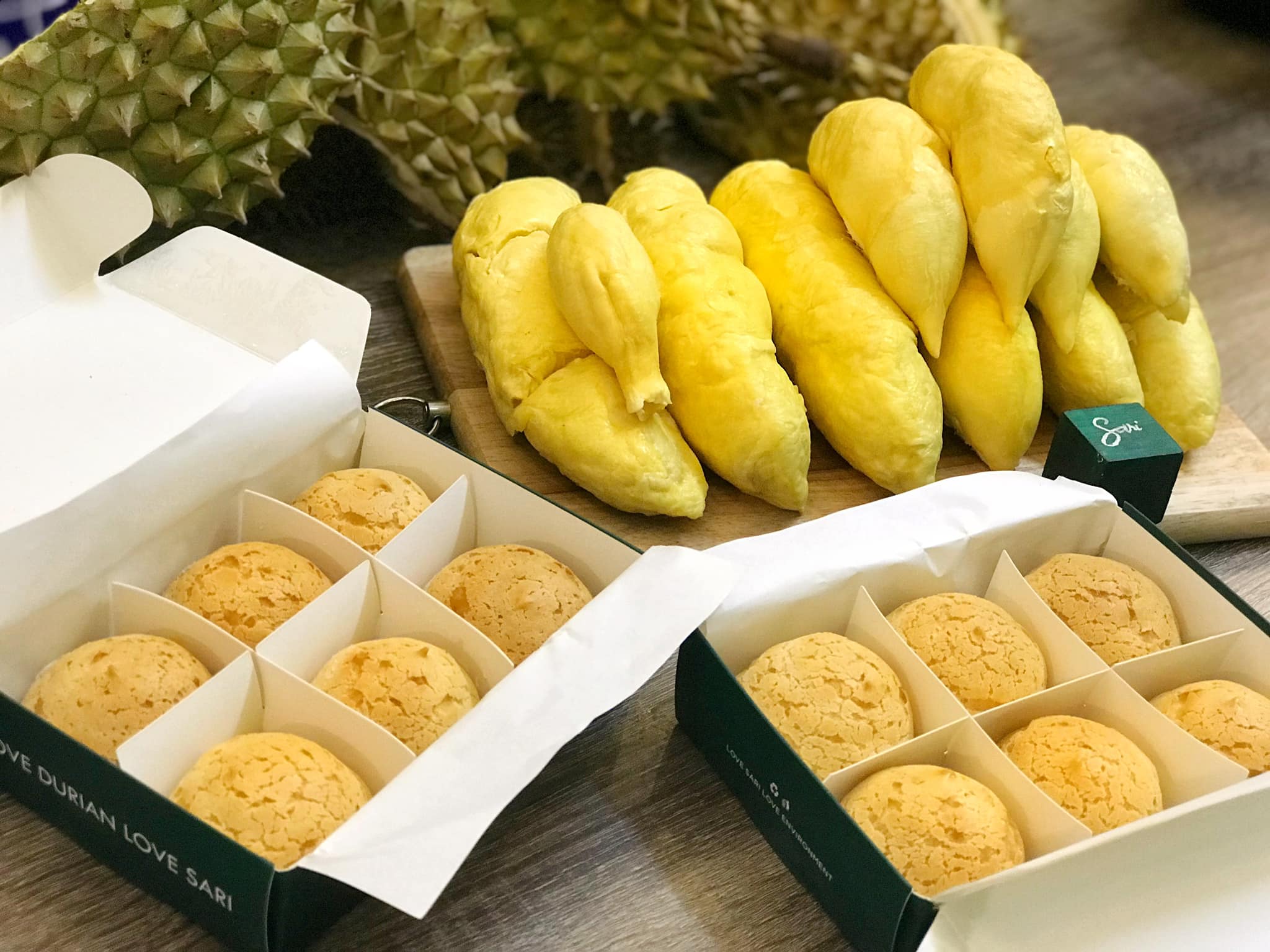 Sari Bakery | Bánh sầu riêng, quà bánh trang nhã tại TP.HCM